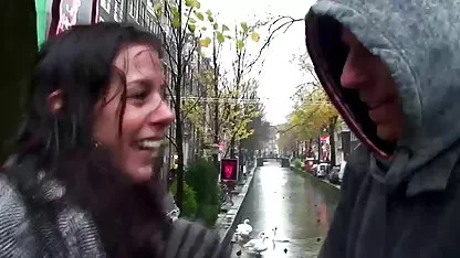 Meine exotische schmutzige freie sexfime Stieftochter bekommt gefickt von zwei fremden