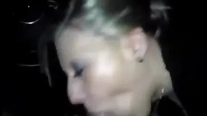 Monster schnappte freie pornofilme anschauen sich ein Mädchen und haben sex