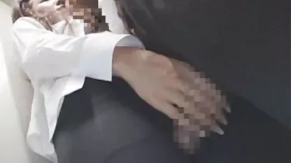 Solo-masturbation auf freie pornos fürs handy dem Bett