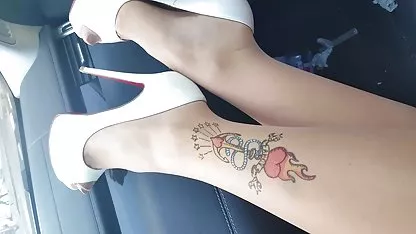 Susie Regenbogen - Brunette Babe Gefickt Von Einem Big White Dick freieporno